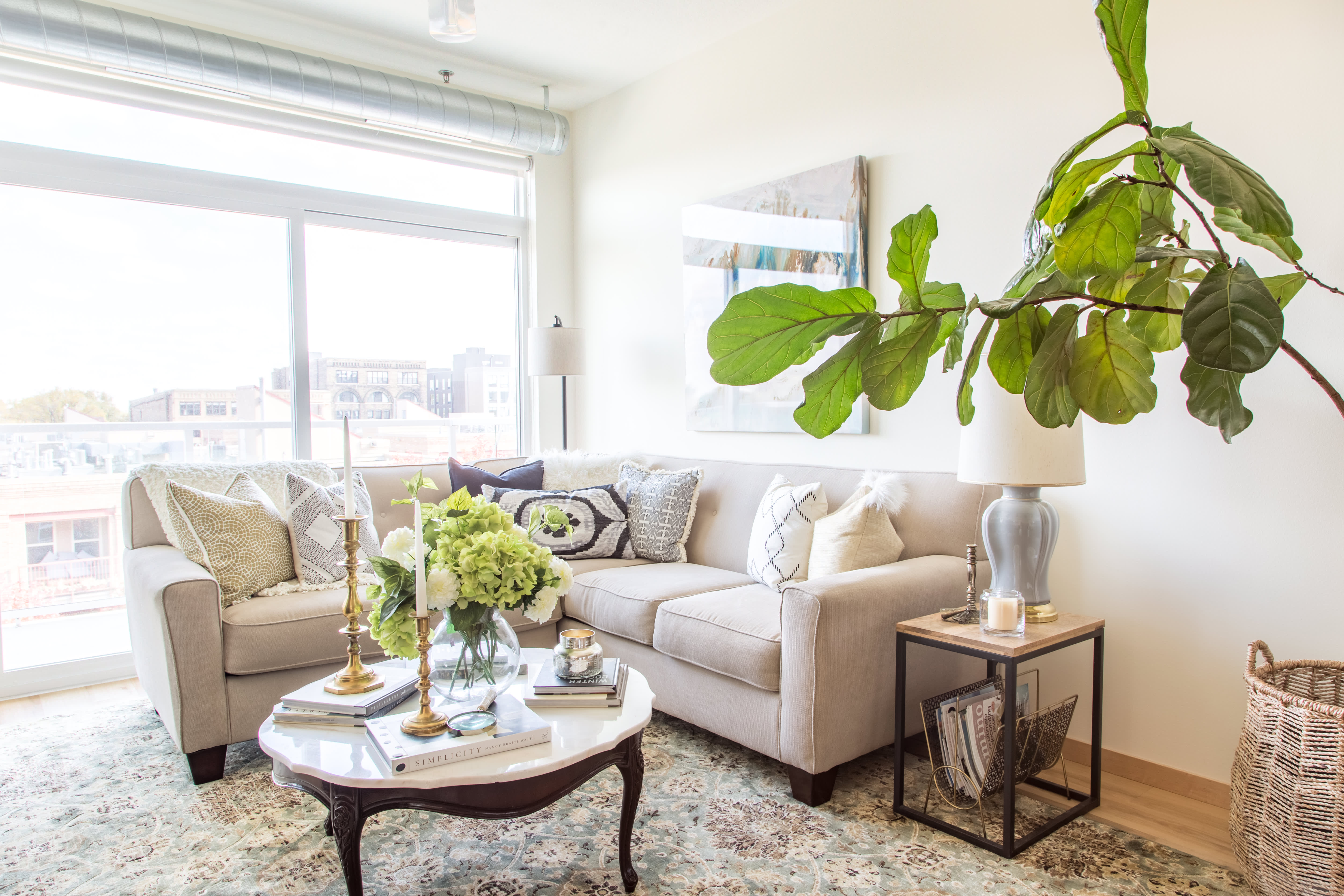 House Tour An Elegant Minneapolis Apartment Apartment Therapy